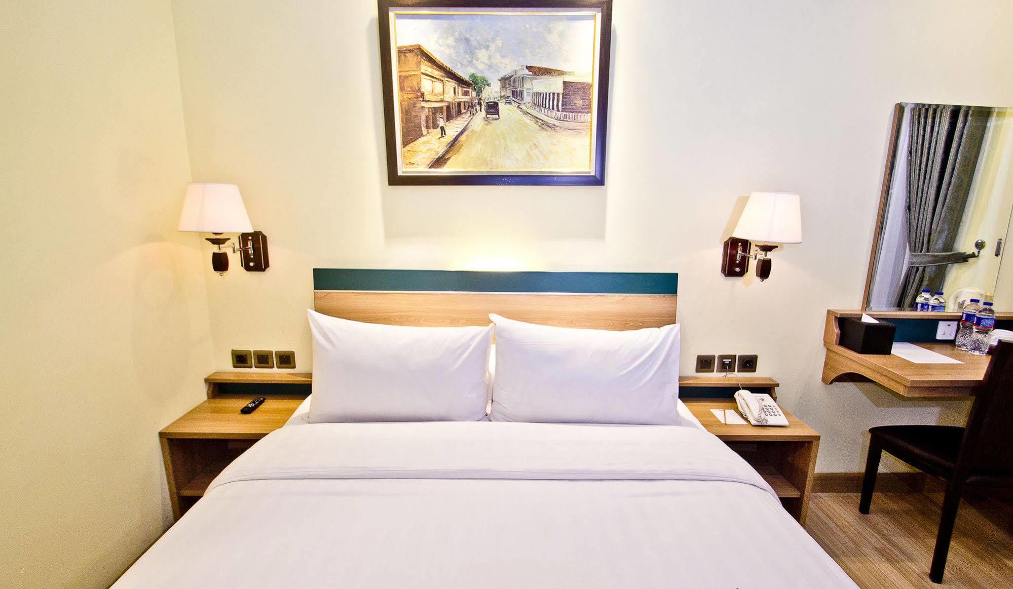Green Batara Hotel Bandung Exterior foto